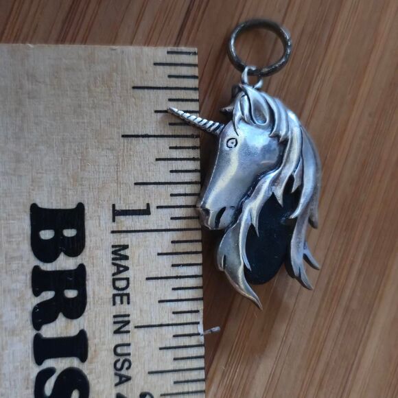 Vintage Unique Unicorn sterling silver pendant - Picture 5 of 5